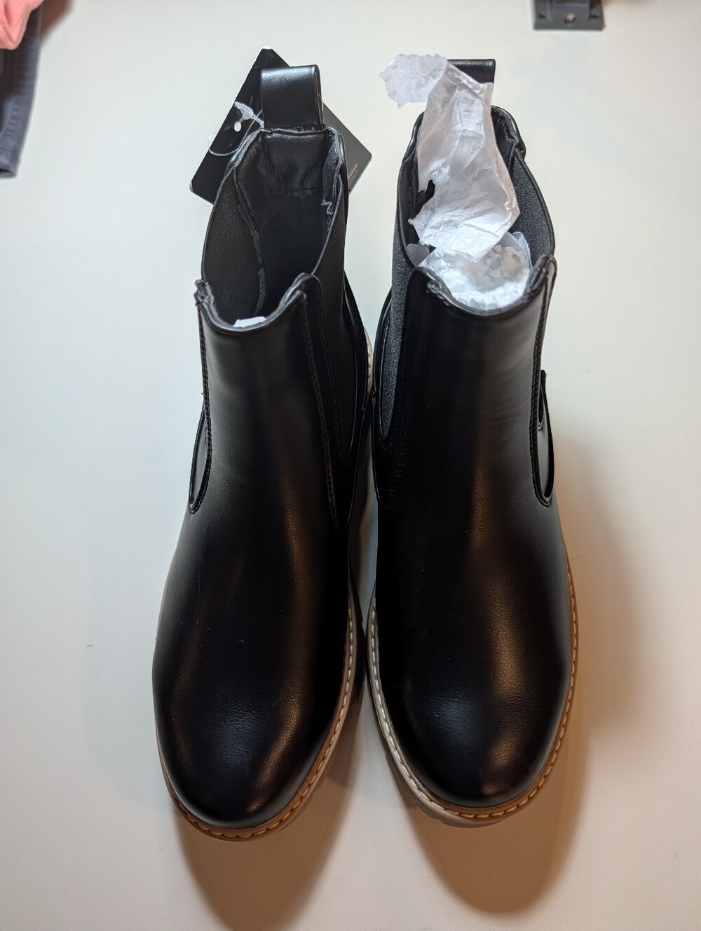 The Boots By Hawkwell Woman's Size 5 Black Chunky Heel Chelsea Boots NWT